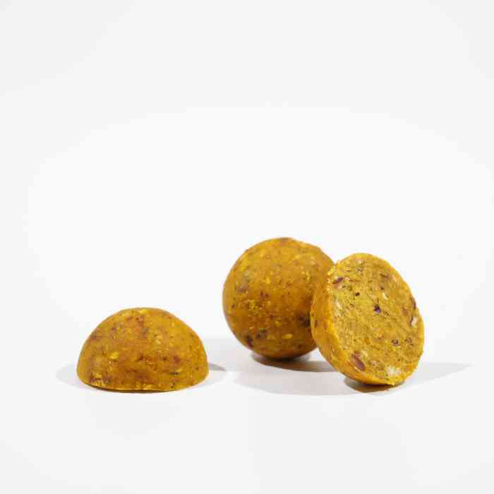 Бойлы пылящие ананас/банан PRO BIRD FOOD  д18 мм